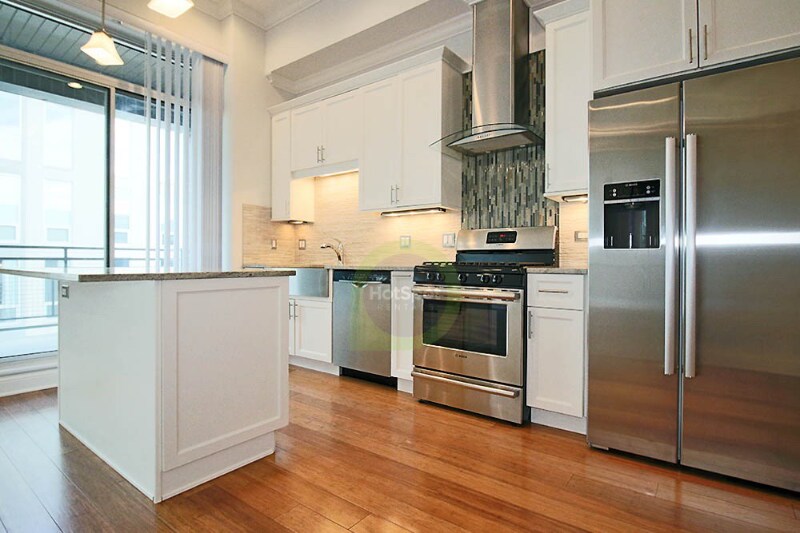 30 N Aberdeen St in Chicago, IL - Building Photo
