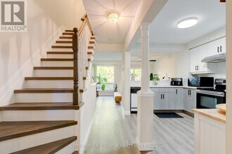 55 Barondale Dr in Mississauga, ON - Building Photo - Building Photo