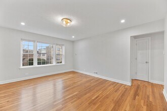 132 Ridge Ave, Unit 2 in Evanston, IL - Building Photo - Building Photo