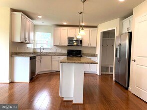 6922 Lunette Ln in Spotsylvania, VA - Building Photo - Building Photo