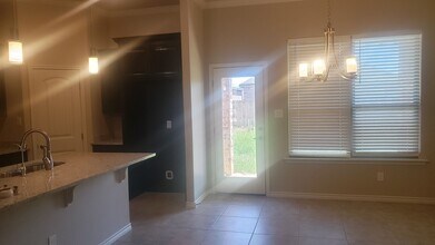1632 Twin Falls Dr in Odessa, TX - Building Photo - Building Photo