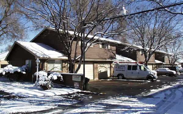 Carriage Lane Townhomes in Lakewood, CO - Building Photo