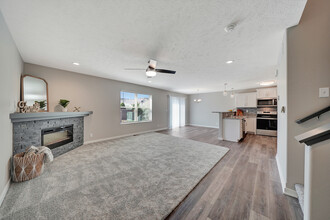 8220 Colby Pl in Lincoln, NE - Building Photo - Building Photo