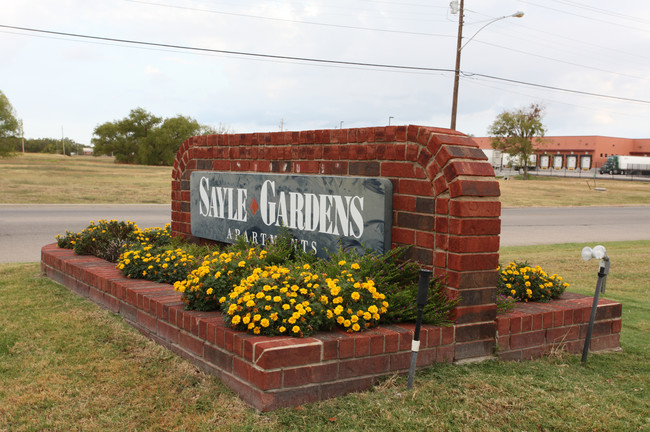 Sayle Garden in Greenville, TX - Building Photo - Building Photo