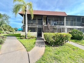 2420 Winding Creek Blvd in Clearwater, FL - Building Photo