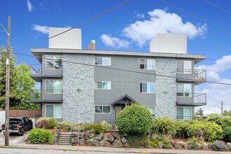 SV Scandia Villa in Seattle, WA - Foto de edificio - Building Photo