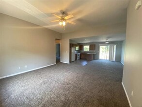 15905 Tracker Ln in St. Robert, MO - Building Photo - Building Photo