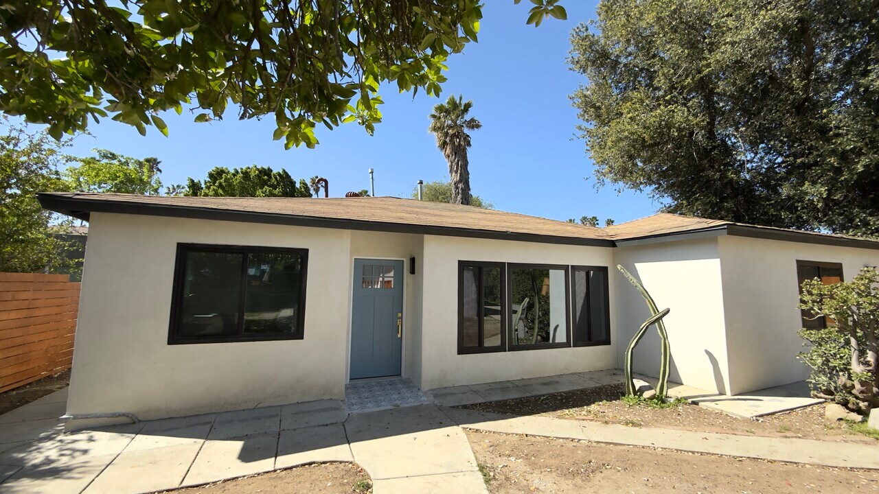 492 Palisade St in Pasadena, CA - Foto de edificio