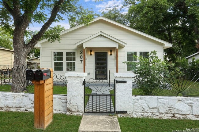 property at 207 Alvarez Pl