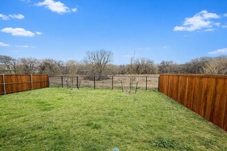 1913 Ventasso Blvd in Providence Village, TX - Foto de edificio - Building Photo