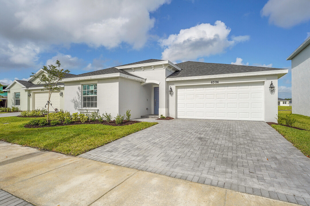 6394 Windwood Wy in Port St. Lucie, FL - Building Photo