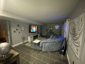 15402 Jenkins Ridge Rd in Bowie, MD - Foto de edificio - Building Photo