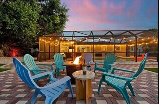 2831 Post Rd in Sarasota, FL - Building Photo