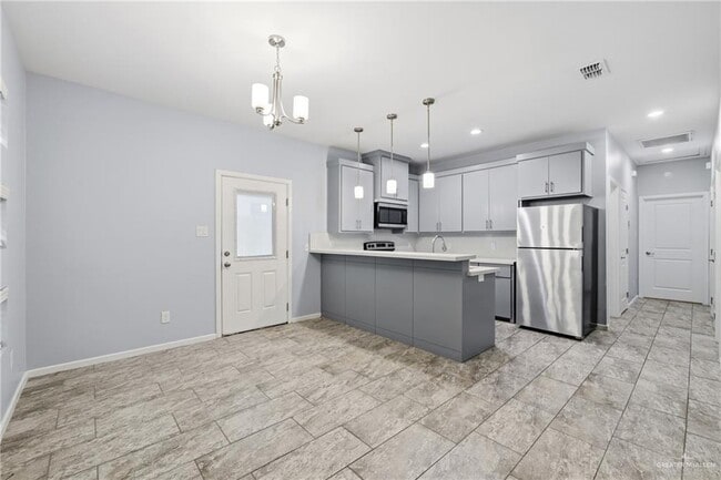 17 S Colt Ln in Edinburg, TX - Building Photo - Building Photo