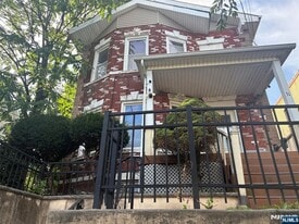 31 Lanza Ave in Garfield, NJ - Building Photo