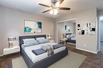 Diamond Crest Apartments in Buena Park, CA - Building Photo - Interior Photo
