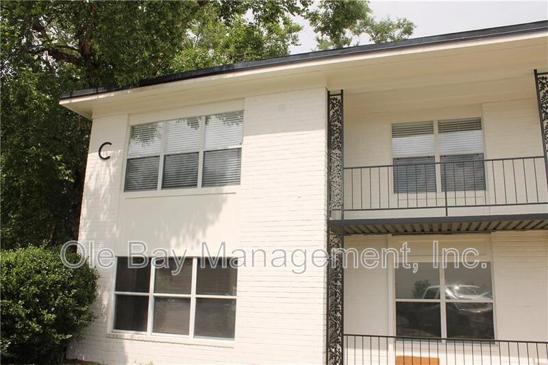 4009 Old Shell Rd in Mobile, AL - Building Photo