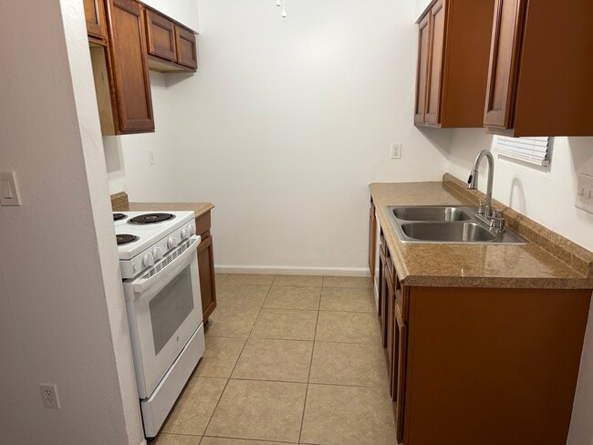 7130 N 54th Ave, Unit A in Glendale, AZ - Building Photo - Building Photo