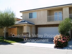 33177 Campus Ln in Cathedral City, CA - Building Photo
