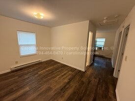 1800 Newland Rd in Charlotte, NC - Building Photo