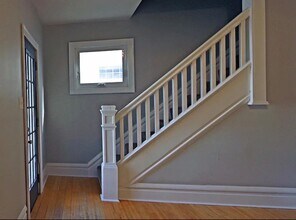 517 Sheldon Ave in Columbus, OH - Foto de edificio - Building Photo