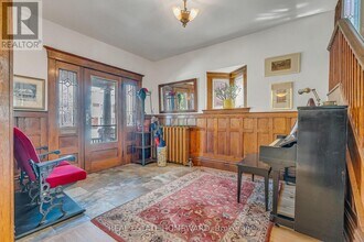 295 Wright Ave in Toronto, ON - Building Photo - Building Photo