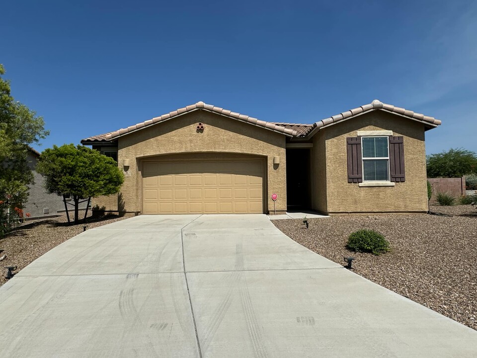 60244 East Paddock Ct in Saddlebrooke, AZ - Building Photo