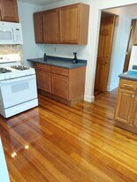 4 Gordon St, Unit 3 in Quincy, MA - Building Photo