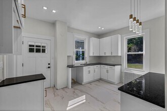 2819 NY-207 in Goshen, NY - Building Photo - Building Photo