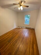 119 Pleasant St, Unit T2 in Cambridge, MA - Building Photo - Building Photo