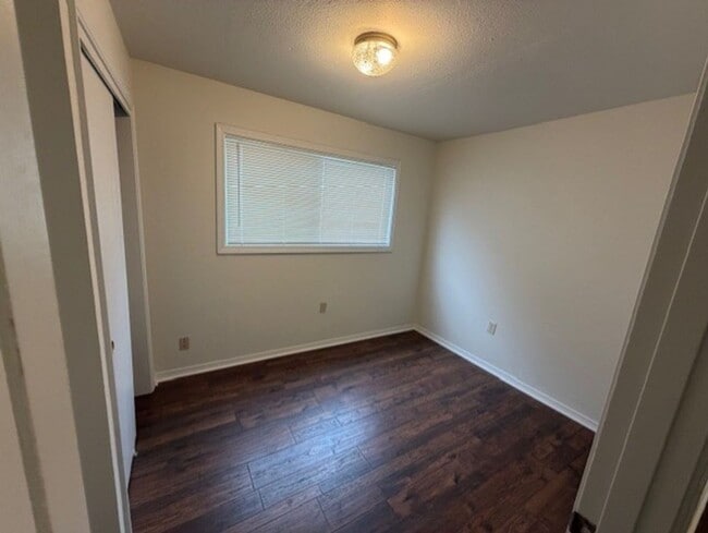 1208 J St in Centralia, WA - Building Photo - Building Photo