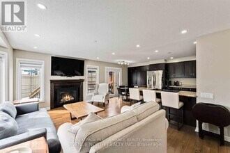 152 Eclipse Crescent in Ottawa, ON - Building Photo - Building Photo