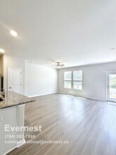 2160 Willow Gln Dr in Graham, NC - Building Photo - Building Photo