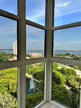 2000 Towerside Terrace in Miami, FL - Building Photo - Building Photo