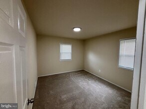 144 Baker St in Manassas Park, VA - Building Photo - Building Photo