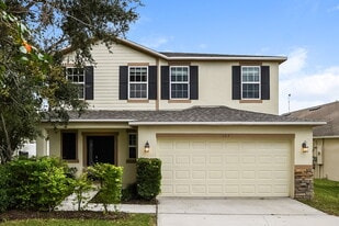 123 Prairie Falcon Dr in Groveland, FL - Building Photo