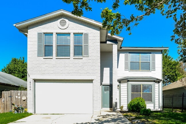 property at 8106 Hoovers Bend