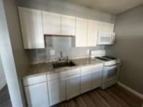 522 Wilson Bridge Dr, Unit B1 in Oxon Hill, MD - Foto de edificio - Building Photo