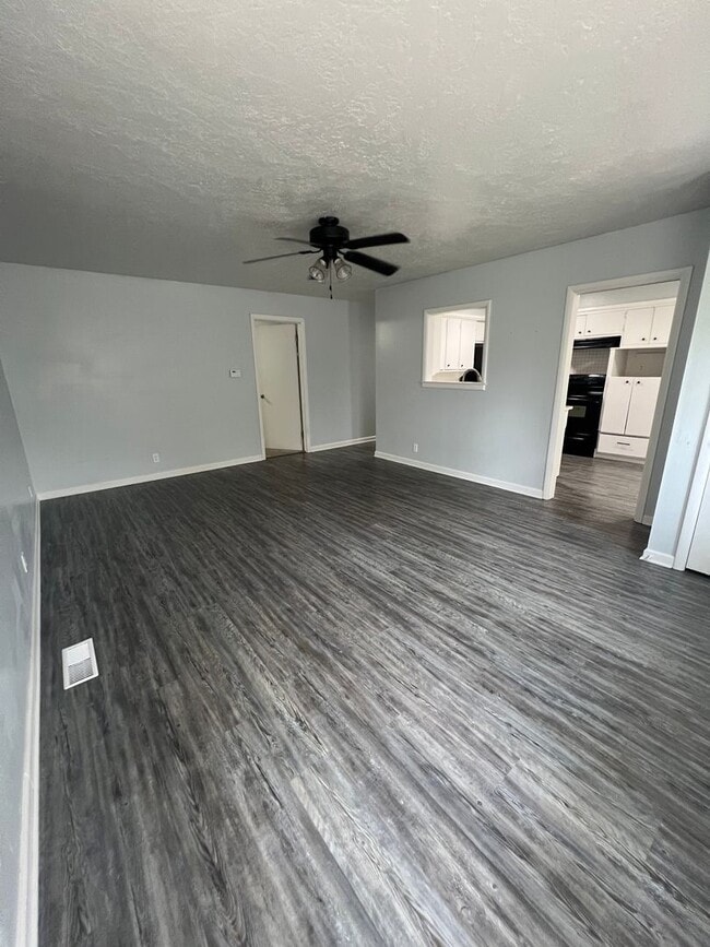 1206 Salsbury St in Norman, OK - Building Photo - Building Photo