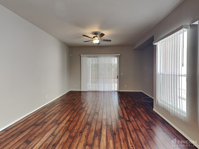 9257 Penn Station St in Las Vegas, NV - Building Photo - Building Photo