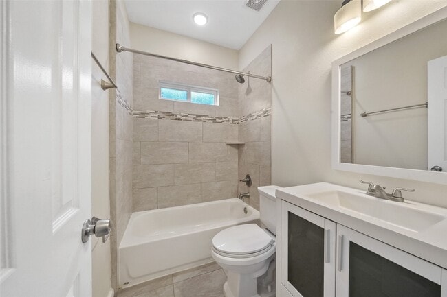 property at 16918 Glenheath St