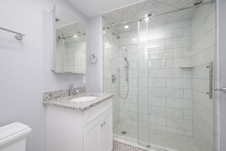 245 Elm St in Braintree, MA - Building Photo - Building Photo