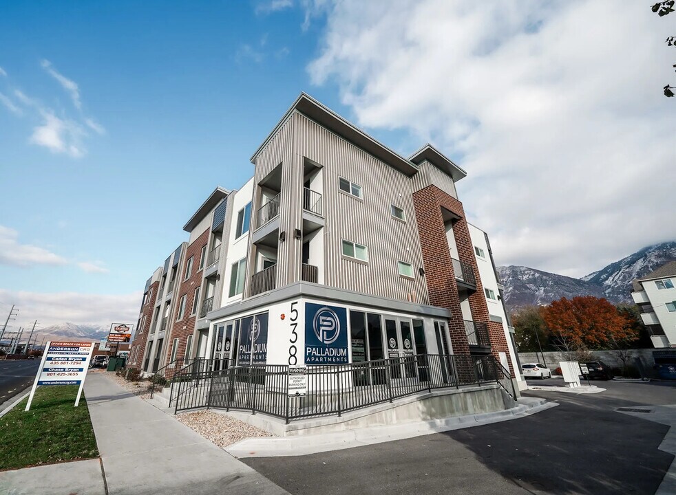 Palladium in Provo, UT - Foto de edificio