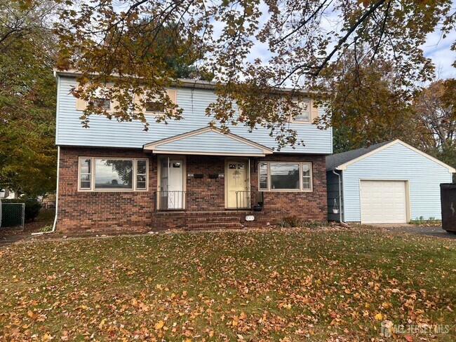 345 Lincoln Blvd in Middlesex, NJ - Building Photo - Building Photo