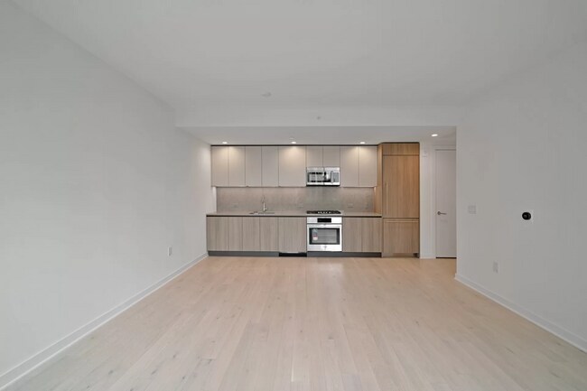 155 Bay St, Unit 1706 in Jersey City, NJ - Building Photo - Building Photo