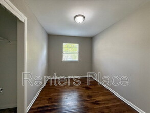 800 N Hickory Ave in Broken Arrow, OK - Foto de edificio - Building Photo