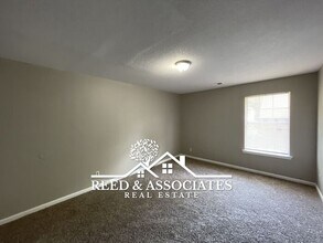 4686 Royal View Dr in Memphis, TN - Building Photo - Building Photo