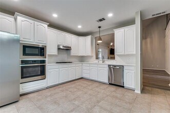 6137 Pebble Creek Dr in North Richland Hills, TX - Building Photo - Building Photo