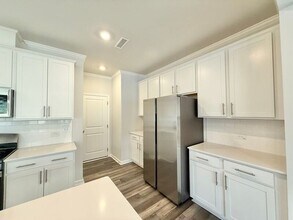 388 Garden Vine Trl in Raleigh, NC - Building Photo - Building Photo