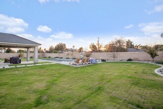 1509 Renoir Ave in Bakersfield, CA - Building Photo - Building Photo